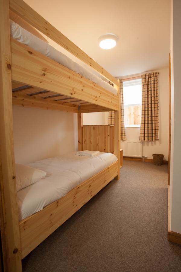 Black Isle Bar & Rooms Inverness Dış mekan fotoğraf